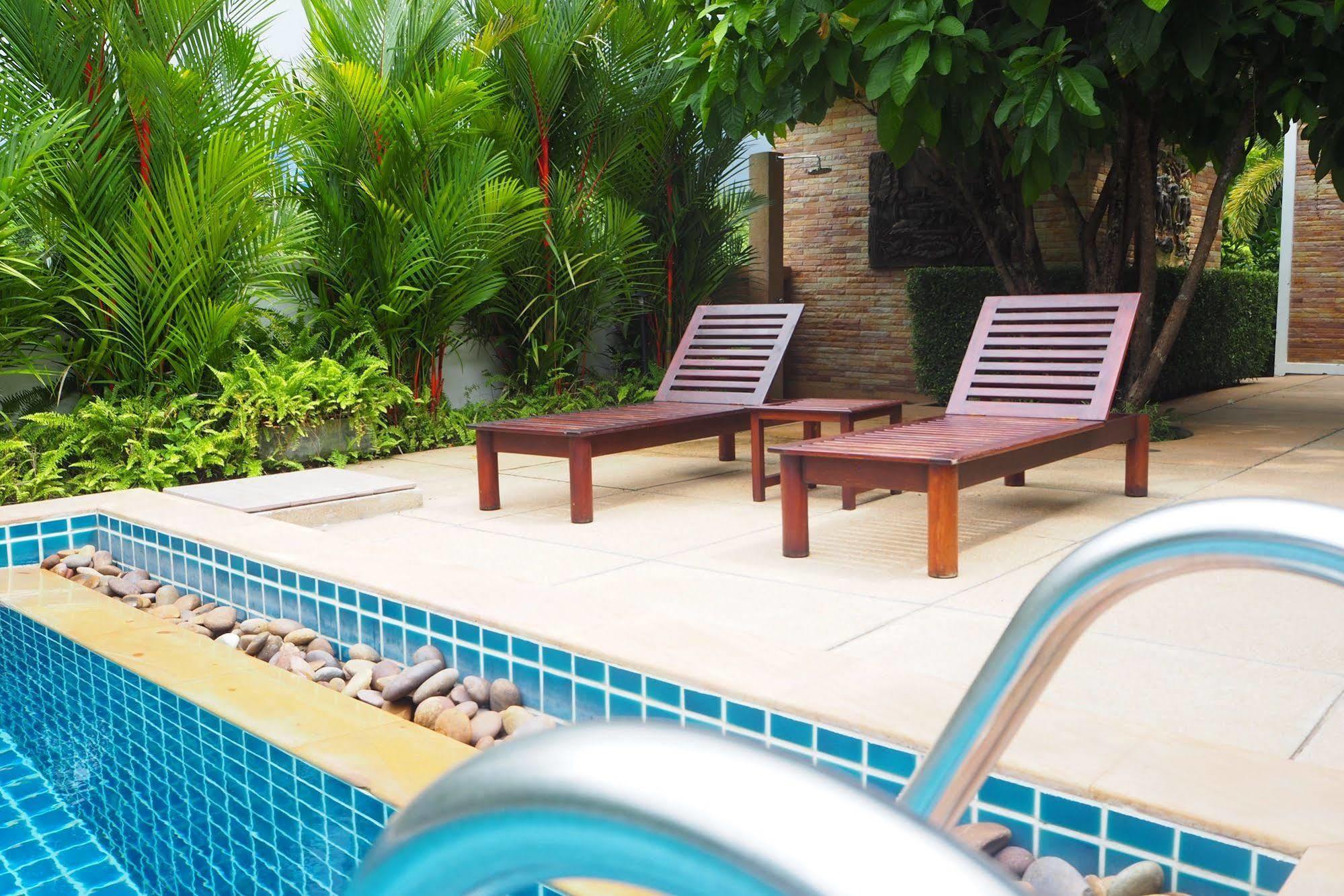 Jinda Resort Nai Yang Beach Exterior foto